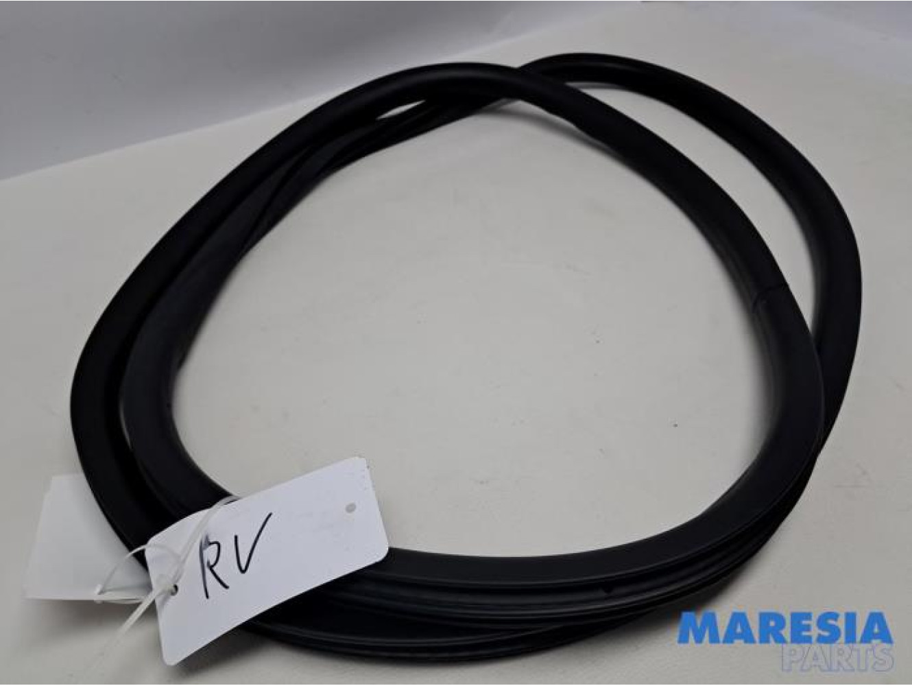 Citroen - C4 Grand Picasso - Front door seal 4-door, right