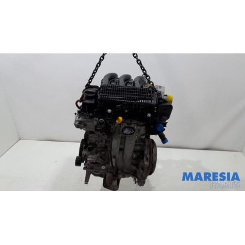 Peugeot - 208 - Engine