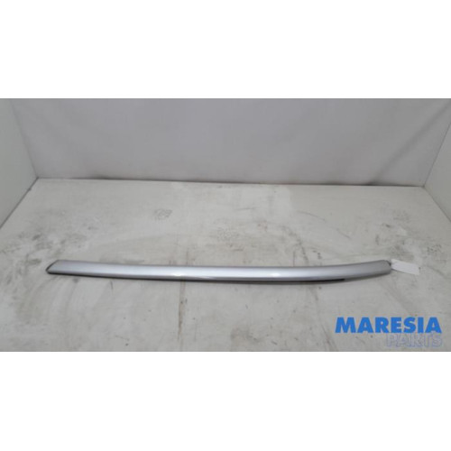 Citroen - C4 Grand Picasso - Frontscreen frame