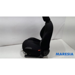 Peugeot - 208 - Siège droit