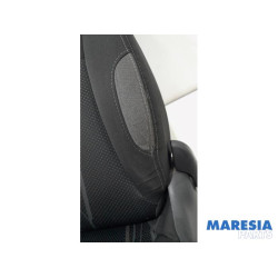 Peugeot - 208 - Siège gauche