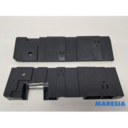 Citroen - C4 Grand Picasso - Abschleppöse vorne