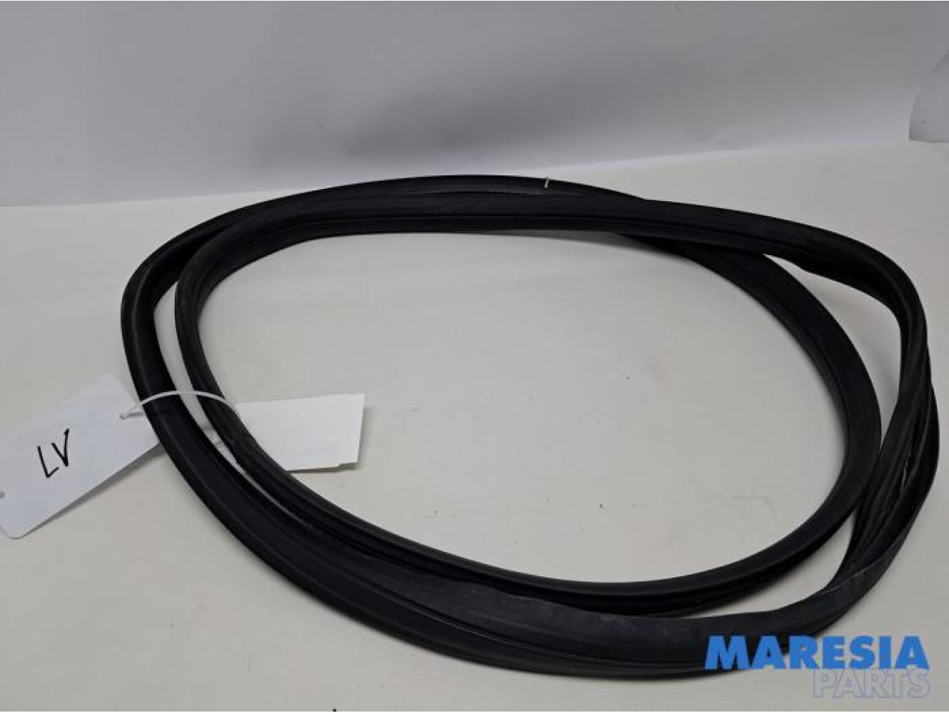 Peugeot - 107 - Türgummi 4-türig links vorne