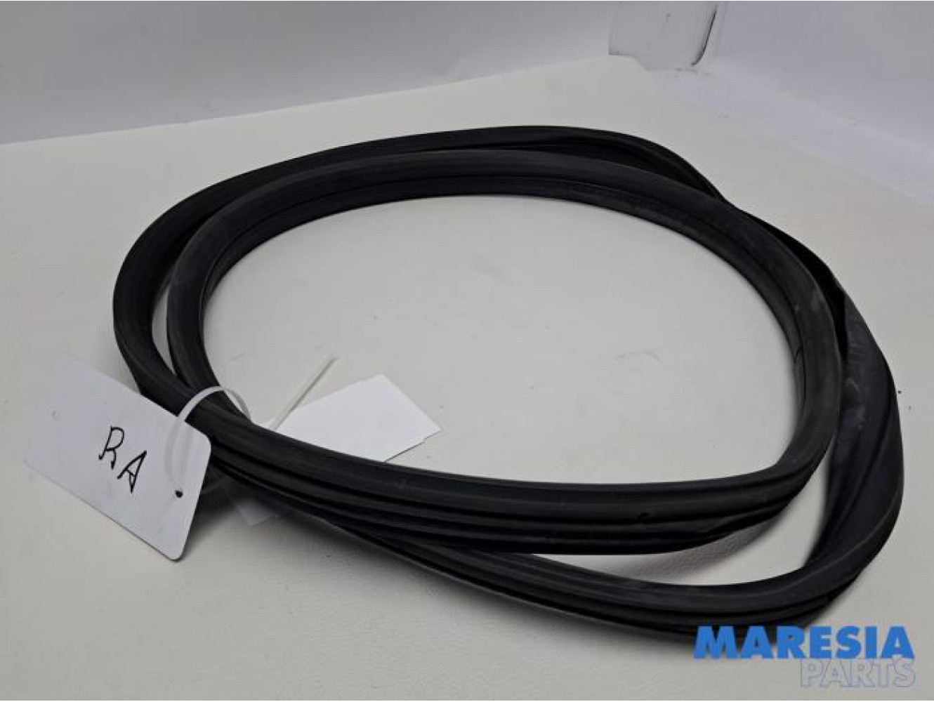 Peugeot - 107 - Portierrubber 4Deurs rechts-achter