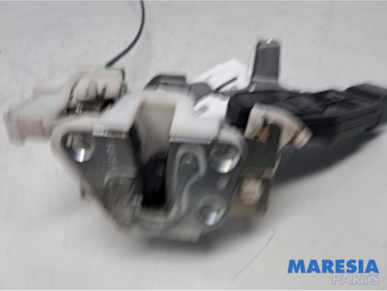 Peugeot - 107 - Rear door lock mechanism 4-door, left