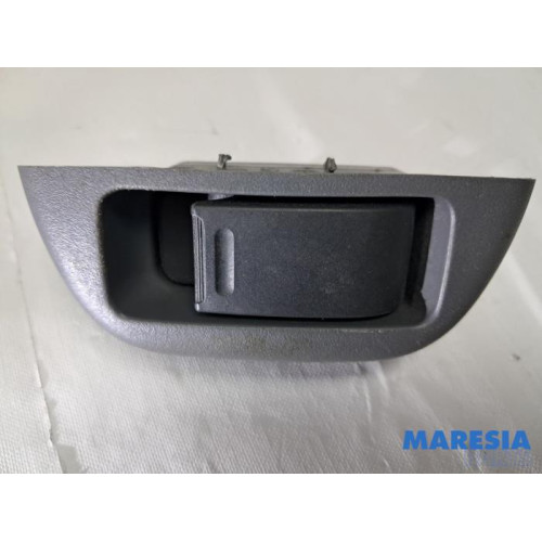 Peugeot - 107 - Elektrisch Raam Schakelaar