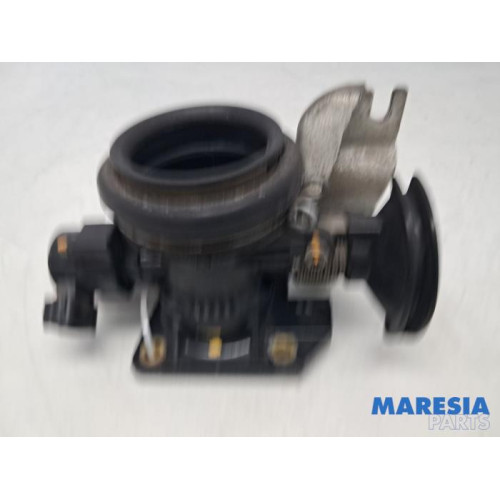 Peugeot - 107 - Gasklephuis