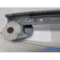 Peugeot - 107 - Ruitmechaniek 4Deurs links-voor