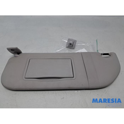 Peugeot - 107 - Sonnenblende