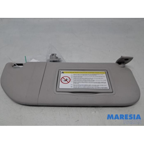 Peugeot - 107 - Sonnenblende