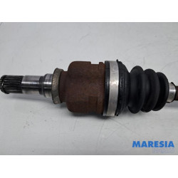 Peugeot - 107 - Aandrijfas links-voor