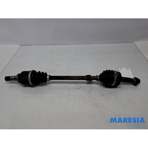 Peugeot - 107 - Aandrijfas links-voor