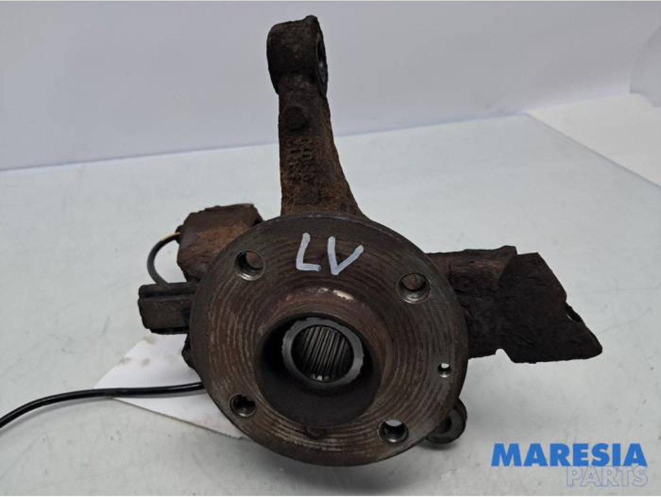 Peugeot - 107 - Knuckle, front left