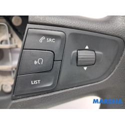 Opel - Vivaro - Lenkrad