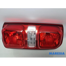 Opel - Vivaro - Rücklicht links