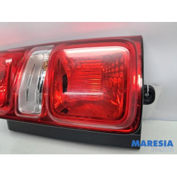 Opel - Vivaro - Rücklicht rechts