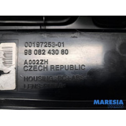 Opel - Vivaro - Rücklicht rechts