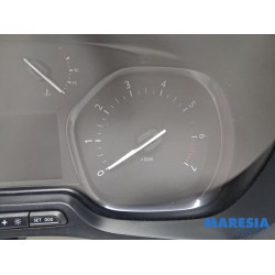 Opel - Vivaro - Instrumentenbrett