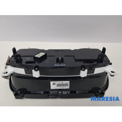 Opel - Vivaro - Instrumentenbrett