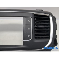 Opel - Vivaro - Regeleinheit Multi Media