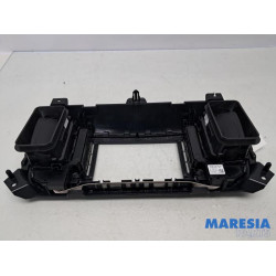 Opel - Vivaro - Regeleinheit Multi Media