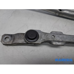 Peugeot - 107 - Wiper mechanism