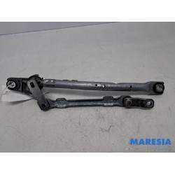 Peugeot - 107 - Wiper mechanism