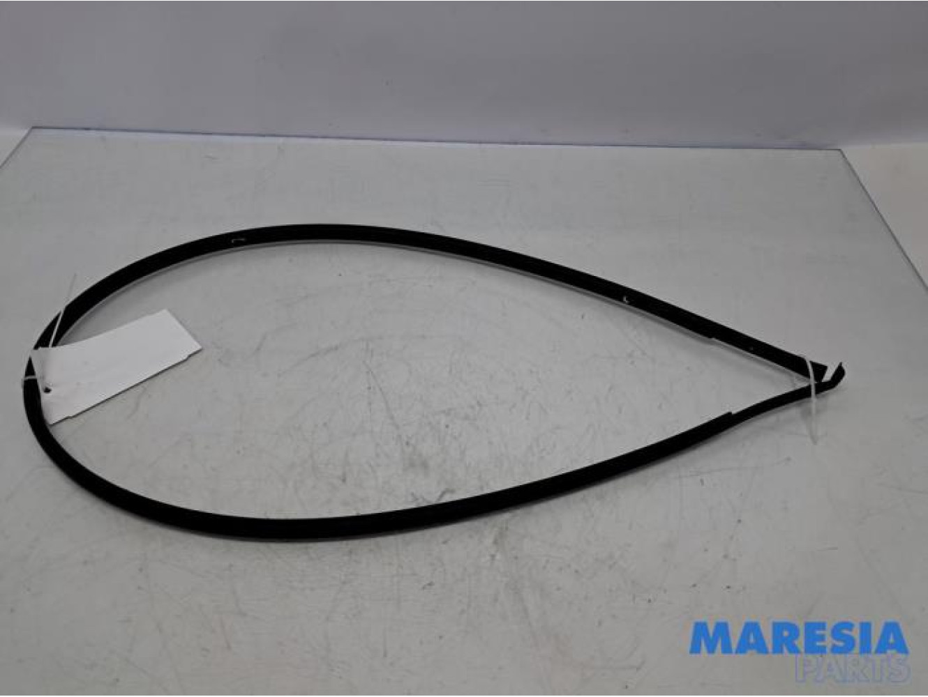 Peugeot - 107 - Joint caoutchouc toit gauche