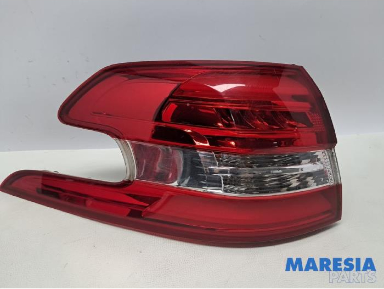 Peugeot - 308 - Feu arrière gauche
