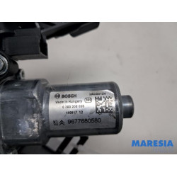 Peugeot - 308 - Ruitenwissermotor achter