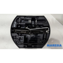 Citroen - C4 Cactus - Krikset + reservewiel