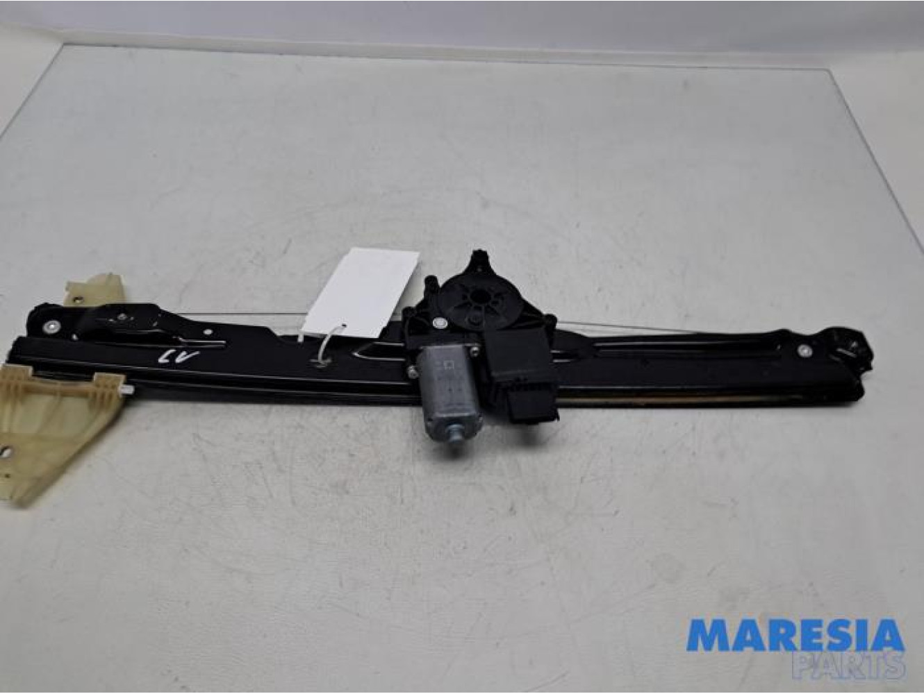 Opel - Vivaro - Fenstermechanik 2-türig links vorne