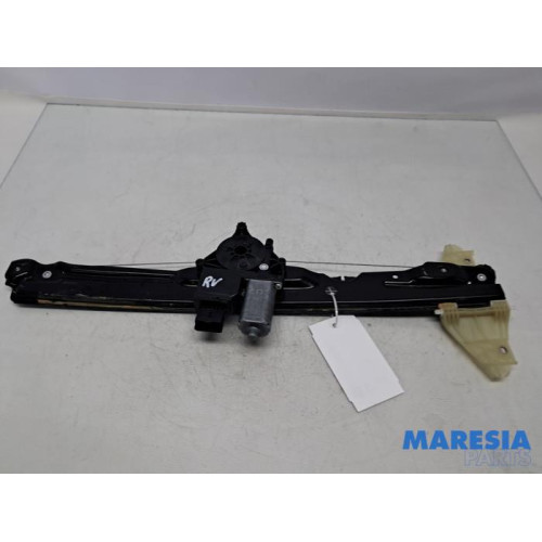 Opel - Vivaro - Fenstermechanik 2-türig rechts vorne