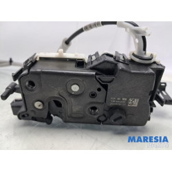 Opel - Vivaro - Schiebetür Schließmechanik rechts