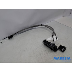 Opel - Vivaro - Schiebetür Schließmechanik rechts