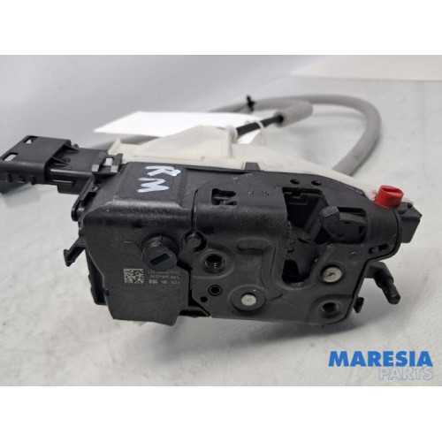 Opel - Vivaro - Schiebetür Schließmechanik rechts