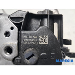 Opel - Vivaro - Deurslot Mechaniek 2Deurs rechts