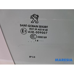 Peugeot - 308 - Door window 4-door, front right