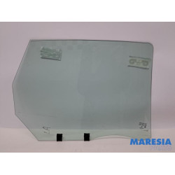 Peugeot - 308 - Rear door window 4-door, left