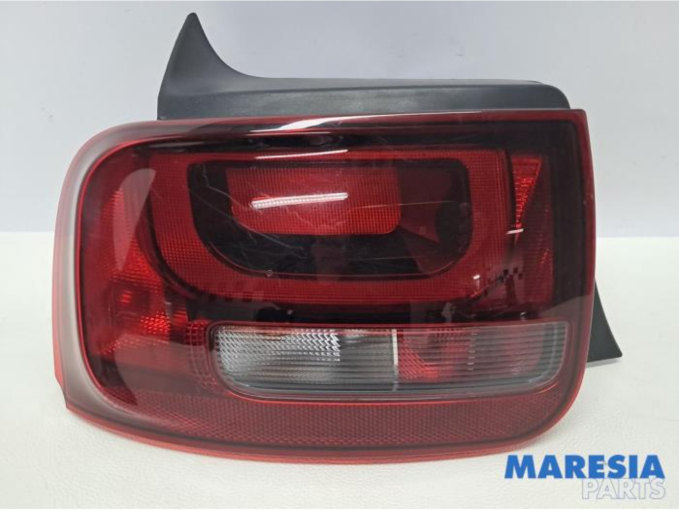 Citroen - C4 Cactus - Feu arrière gauche