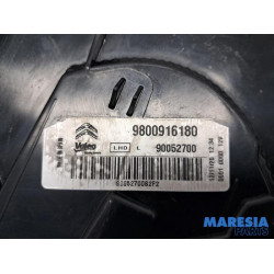 Citroen - C4 Cactus - Feu arrière gauche