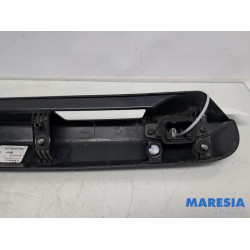 Opel - Vivaro - Heckklappengriff