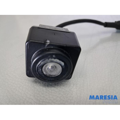 Citroen - C4 Cactus - Reversing camera