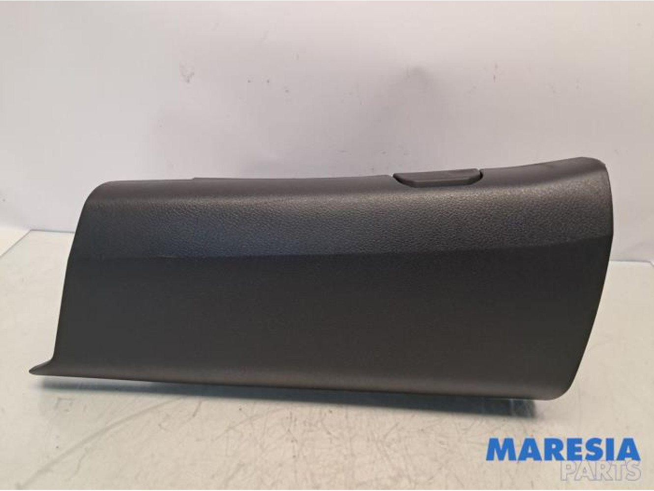 Opel - Vivaro - Handschuhfach