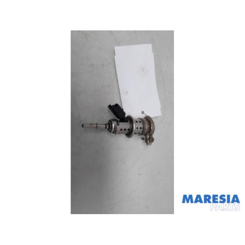 Opel - Vivaro - Adblue Injektor