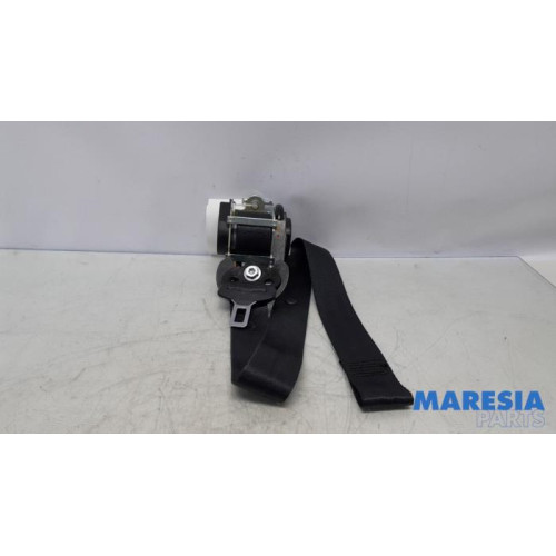 Peugeot - 208 - Front seatbelt, left