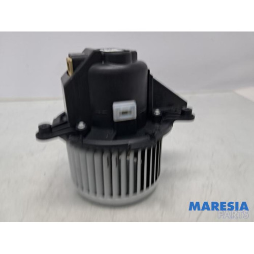 Opel - Vivaro - Heizung Belüftungsmotor