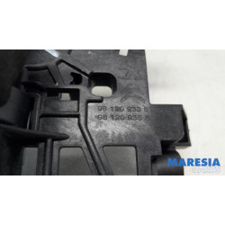 Opel - Vivaro - Schiebetürgriff rechts