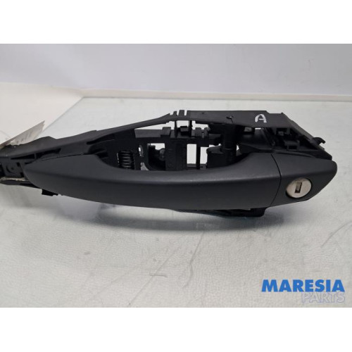 Opel - Vivaro - Poignée portière arrière camionnette