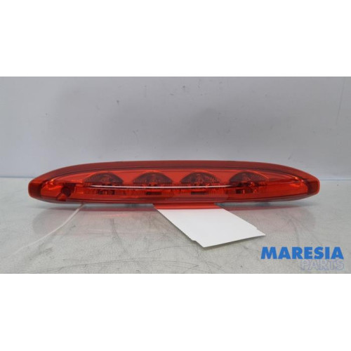 Peugeot - 208 - Third brake light